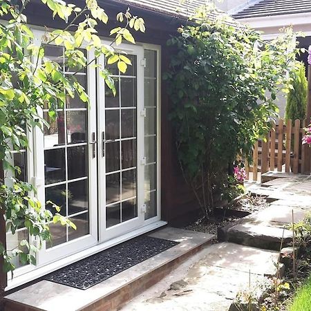 The Retreat Villa Chelwood Gate Екстериор снимка