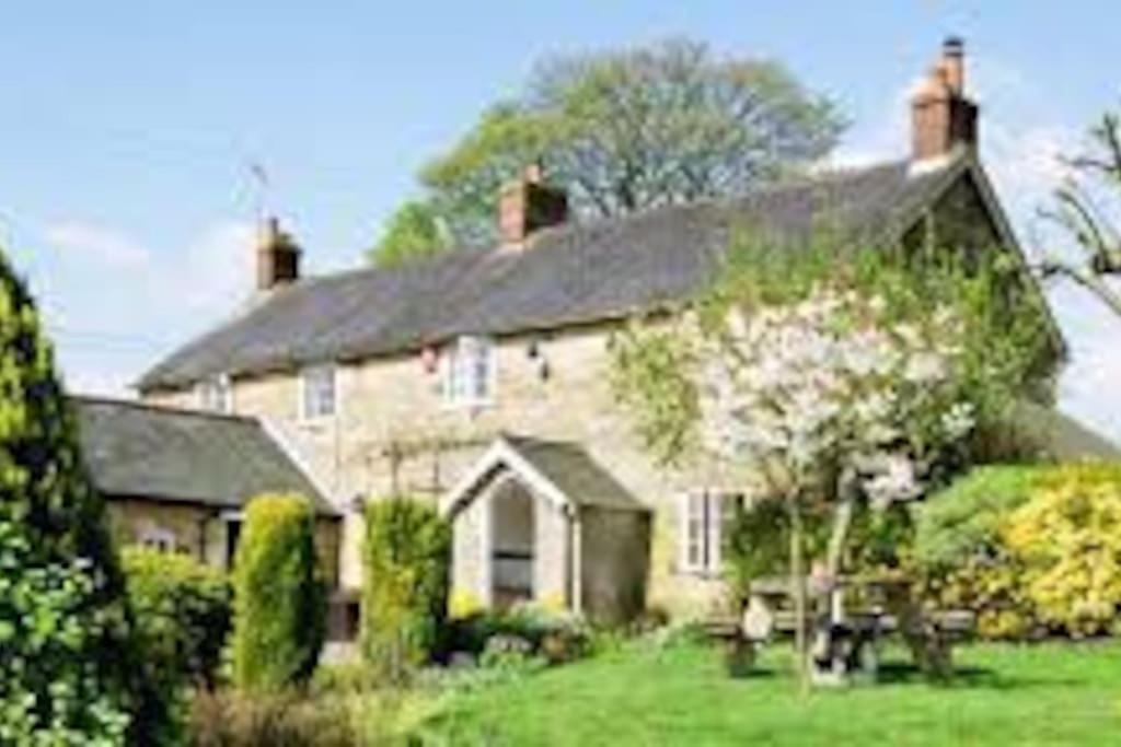 The Retreat Villa Chelwood Gate Екстериор снимка